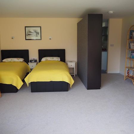 Truro Apartment In A Stunning Quiet Location Luaran gambar